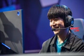 开云体育APP注册登录-G2带队取胜！，TheShy重要时刻战术调整再创辉煌时刻(theshy是中国战队的吗)